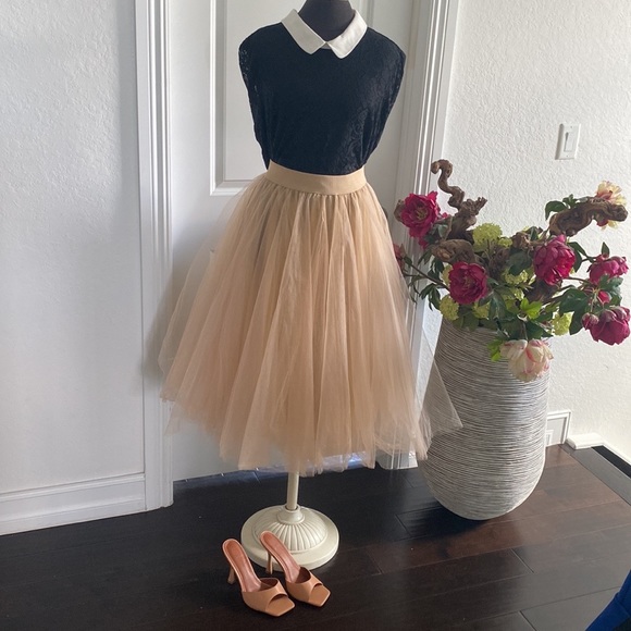 Last one available!Beige puffy tulle skirt- limited edition- Princess style - Picture 3 of 12